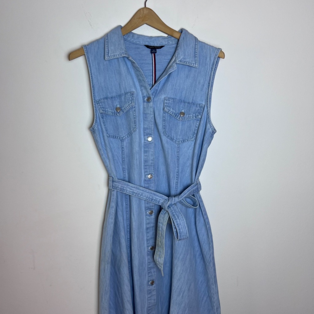 Tommy Hilfiger Denim Maxi Dress Belted Button Down Size 10 Light Wash Sleeveless